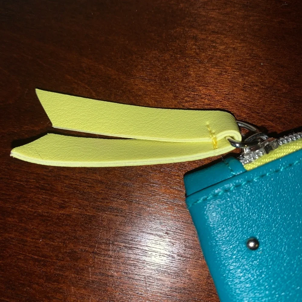NWOT Turquoise make up bag with gold studs yellow trim IPSY